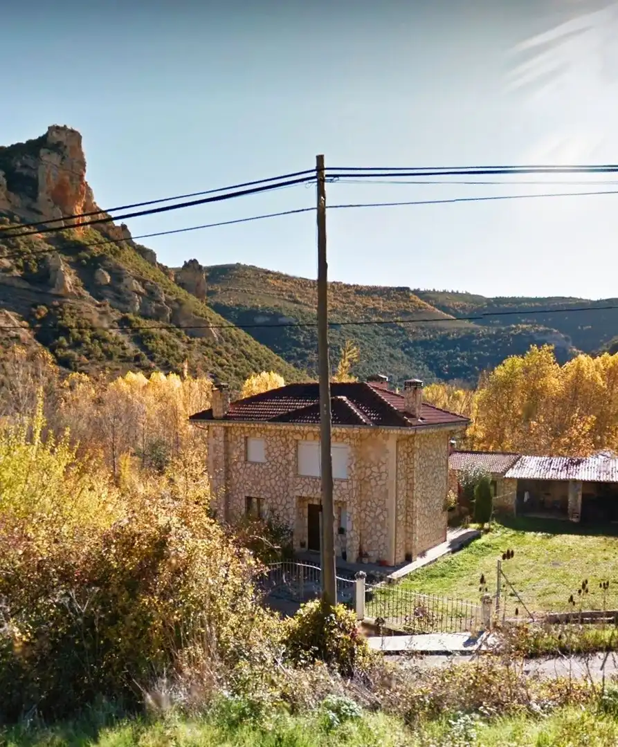 Vista exterior de Casa o chalet en venta en Tubilla del Agua con Calefacción, Jardín privado y Parquet