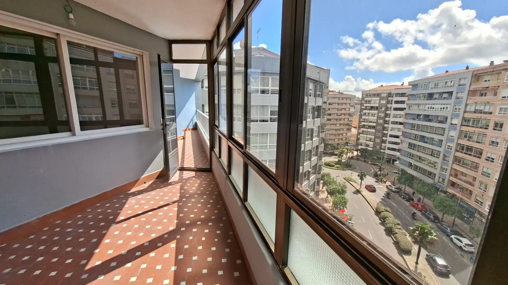 Vista exterior de Piso en venta en Vigo  con Terraza y Trastero