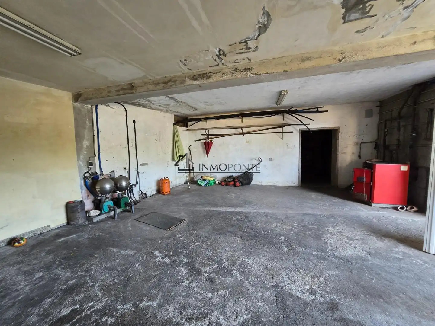 Casa o xalet en venda en Pontevedra Capital  amb Calefacció, Jardí privat i Terrassa
