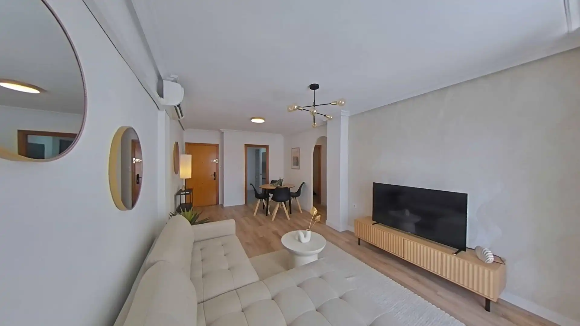 Sala d'estar de Apartament en venda en Torrevieja amb Aire condicionat, Calefacció i Terrassa