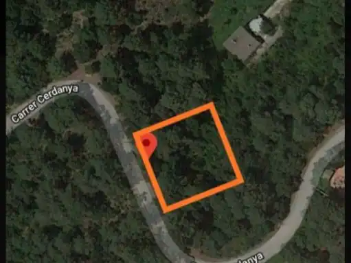 Residential land for sale in Carrer Cerdanya 56, imagen 2