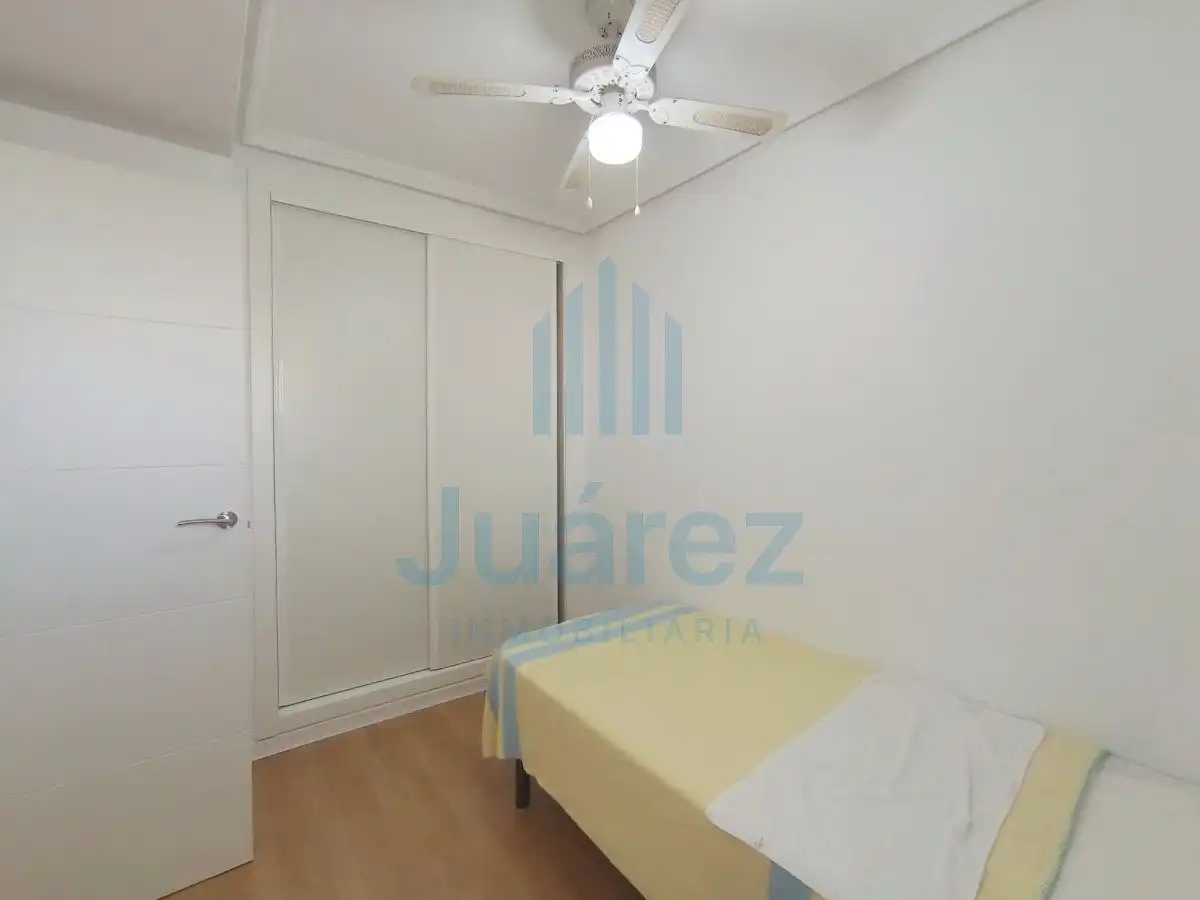 Habitación de Piso de alquiler en Alicante / Alacant con Aire acondicionado, Calefacción y Parquet