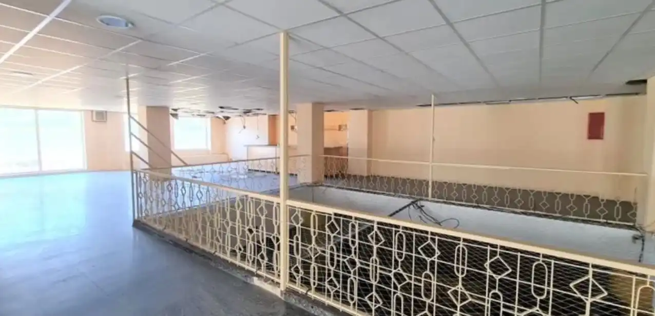 Local comercial en venda a Avinguda Comunitat Valenciana, imagen 2
