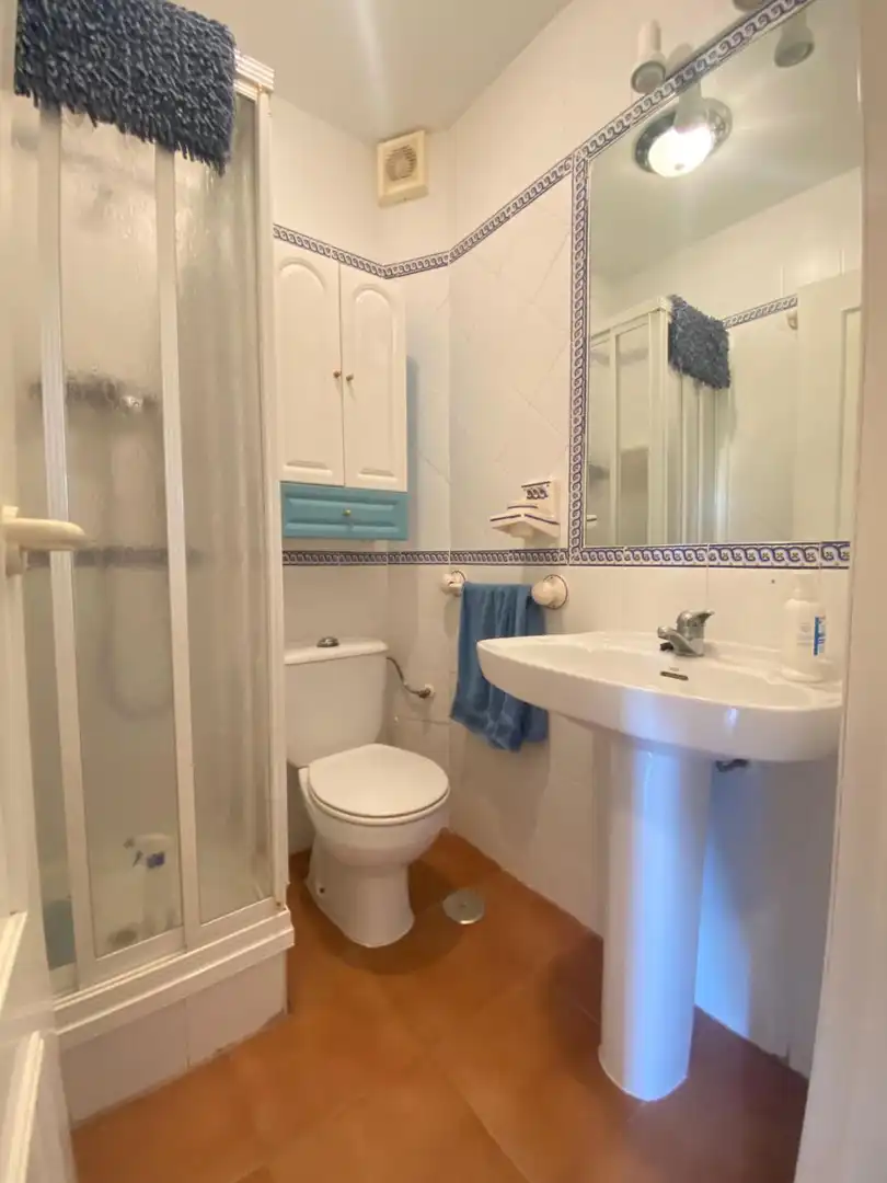 Baño de Apartamento en venta en Islantilla con Terraza y Amueblado