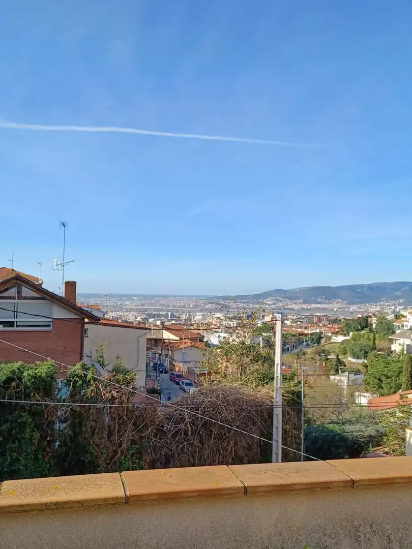 Casa amb terrassa en venda a La Miranda, imagen 12
