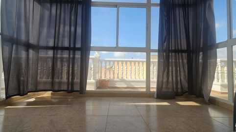Ático céntrico con amplias terrazas en la zona de Carera San Isidro en El Ejido