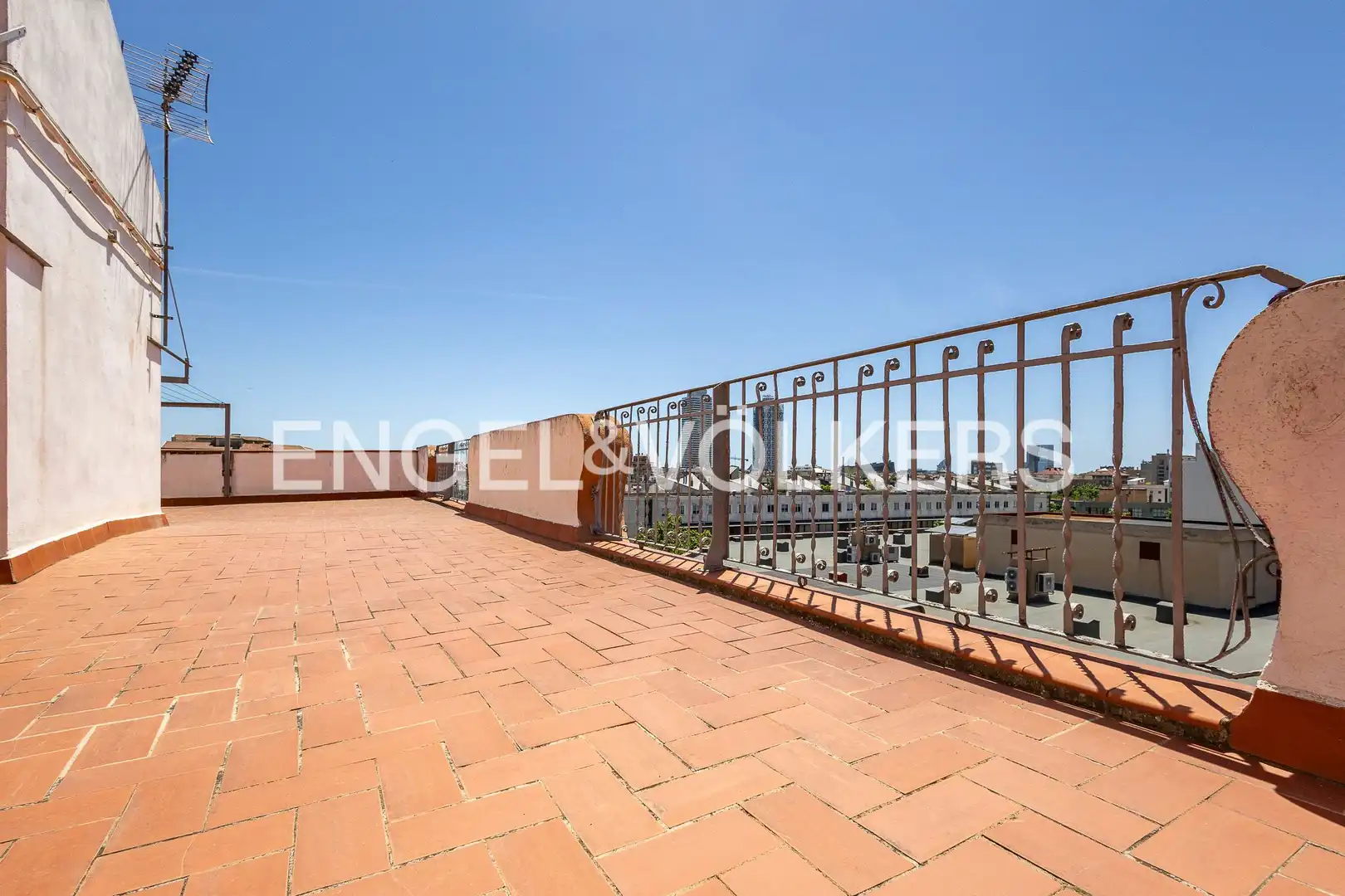 Terrasse von Wohnung zum Verkauf in Barcelona mit Klimaanlage, Heizung und Terrasse