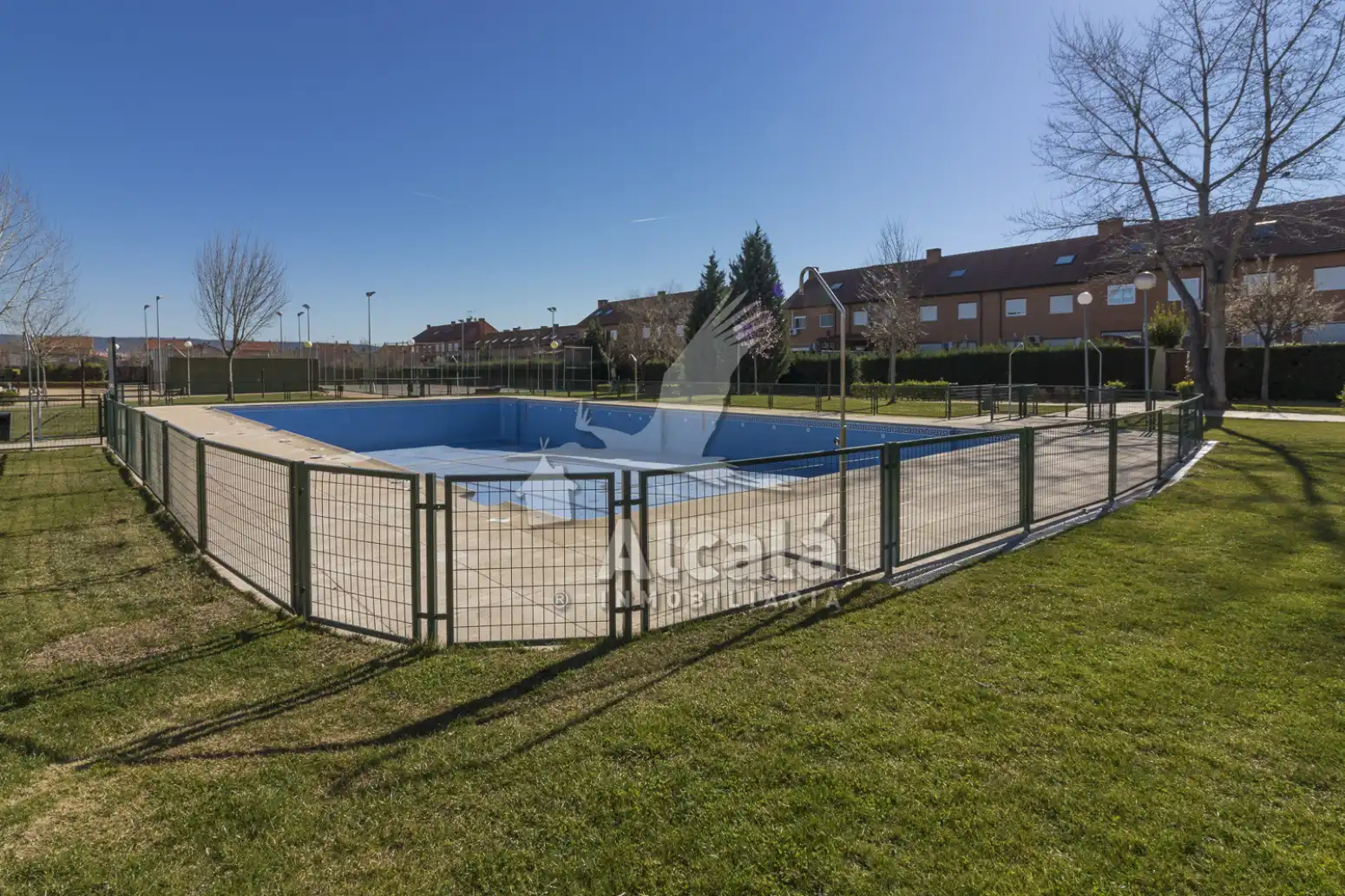 Adossat amb piscina en venda a Alovera, imagen 69