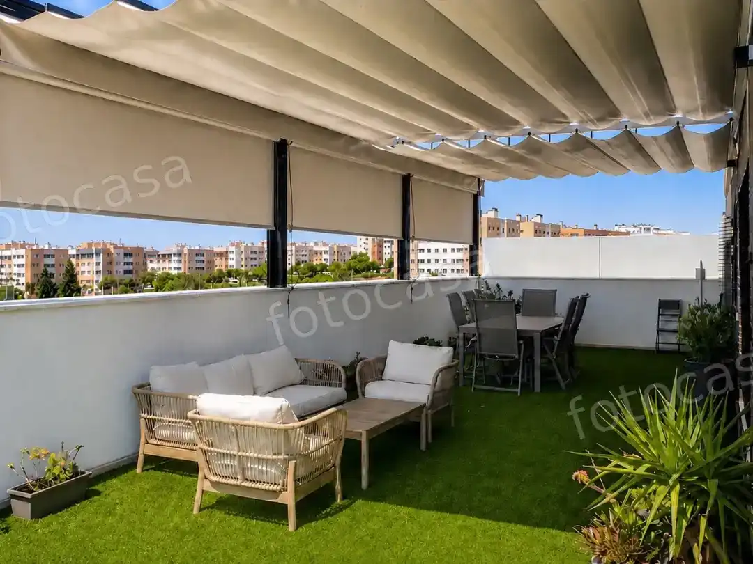 Terrassa de Pis en venda en Mairena del Aljarafe amb Aire condicionat i Piscina