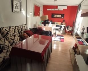 Living room of Single-family semi-detached to rent in Cáceres Capital  with Air Conditioner, Heating and Terrace