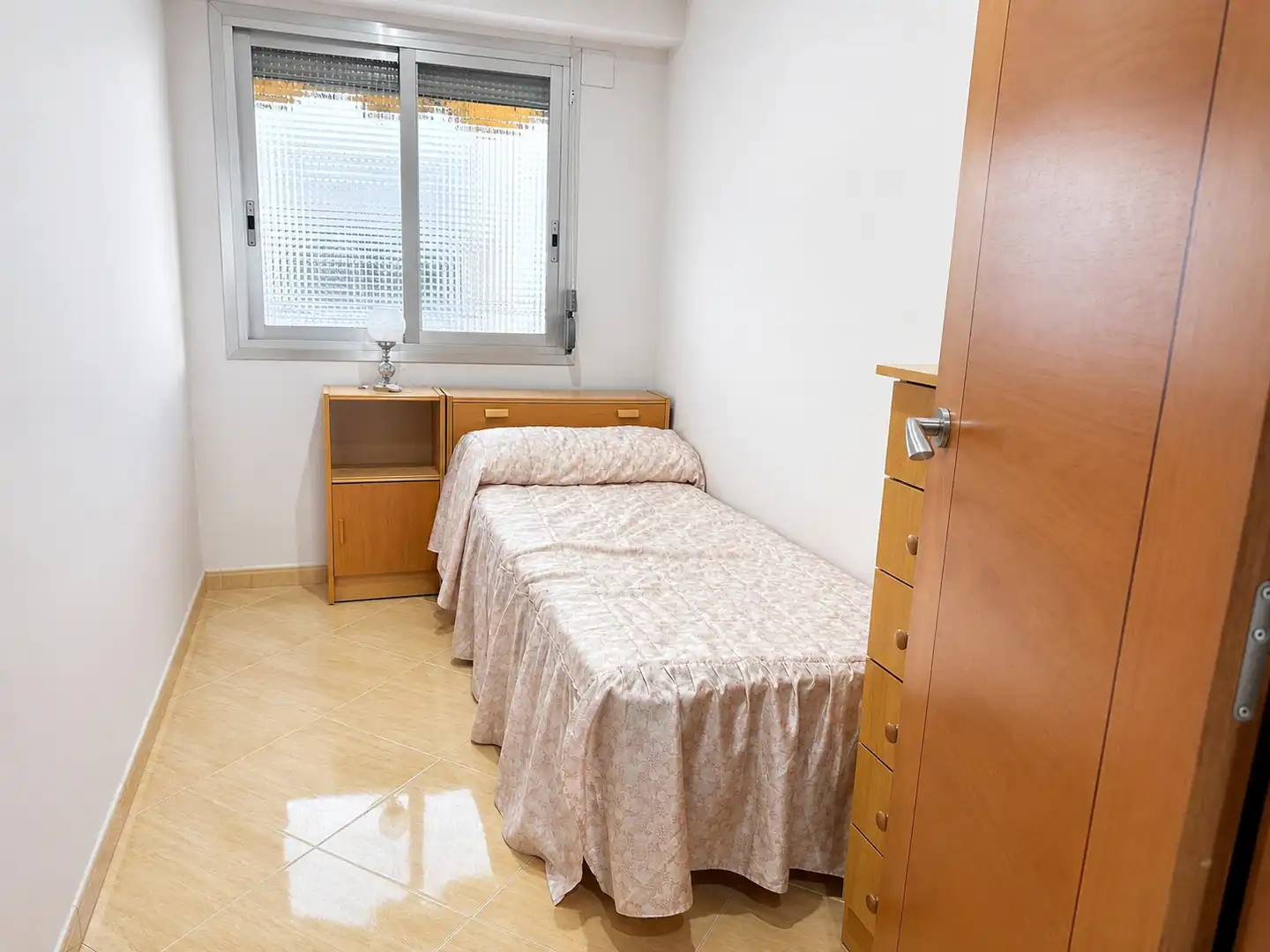 Bedroom of Flat for sale in Valencia  with Air Conditioner, Furnished and Oven