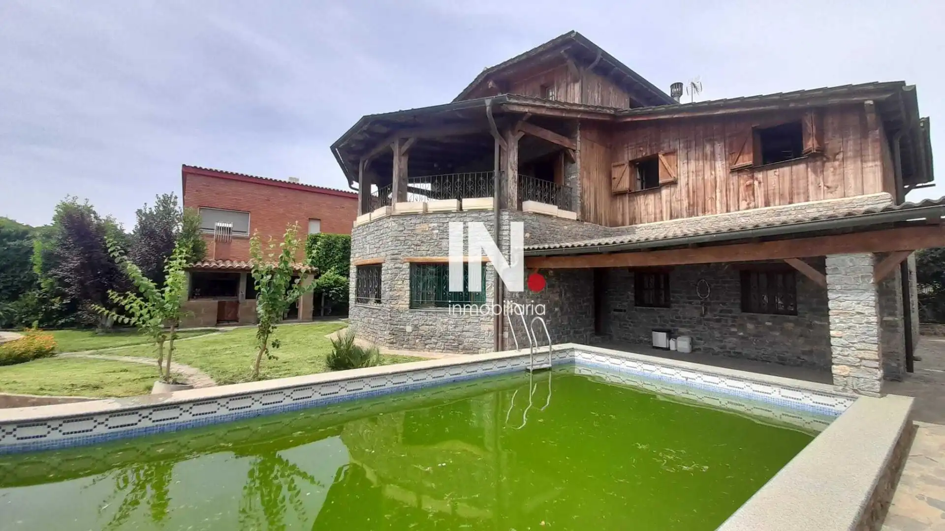 Vista exterior de Casa o xalet en venda en Alpicat amb Calefacció i Jardí privat
