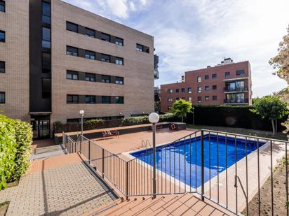 Swimming pool of Flat for sale in Sant Cugat del Vallès  with Air Conditioner, Terrace and Balcony