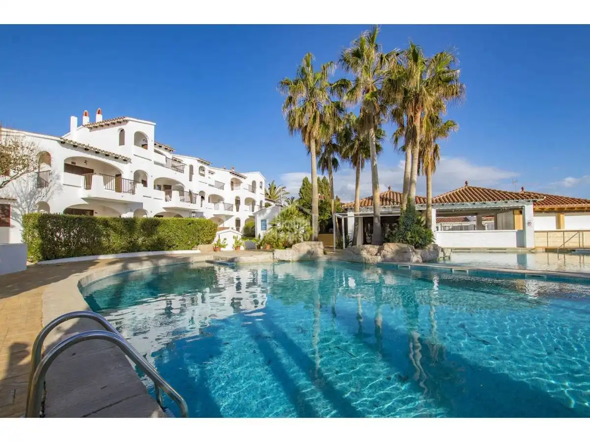Piscina de Apartament en venda en Alaior amb Jardí privat, Terrassa i Piscina