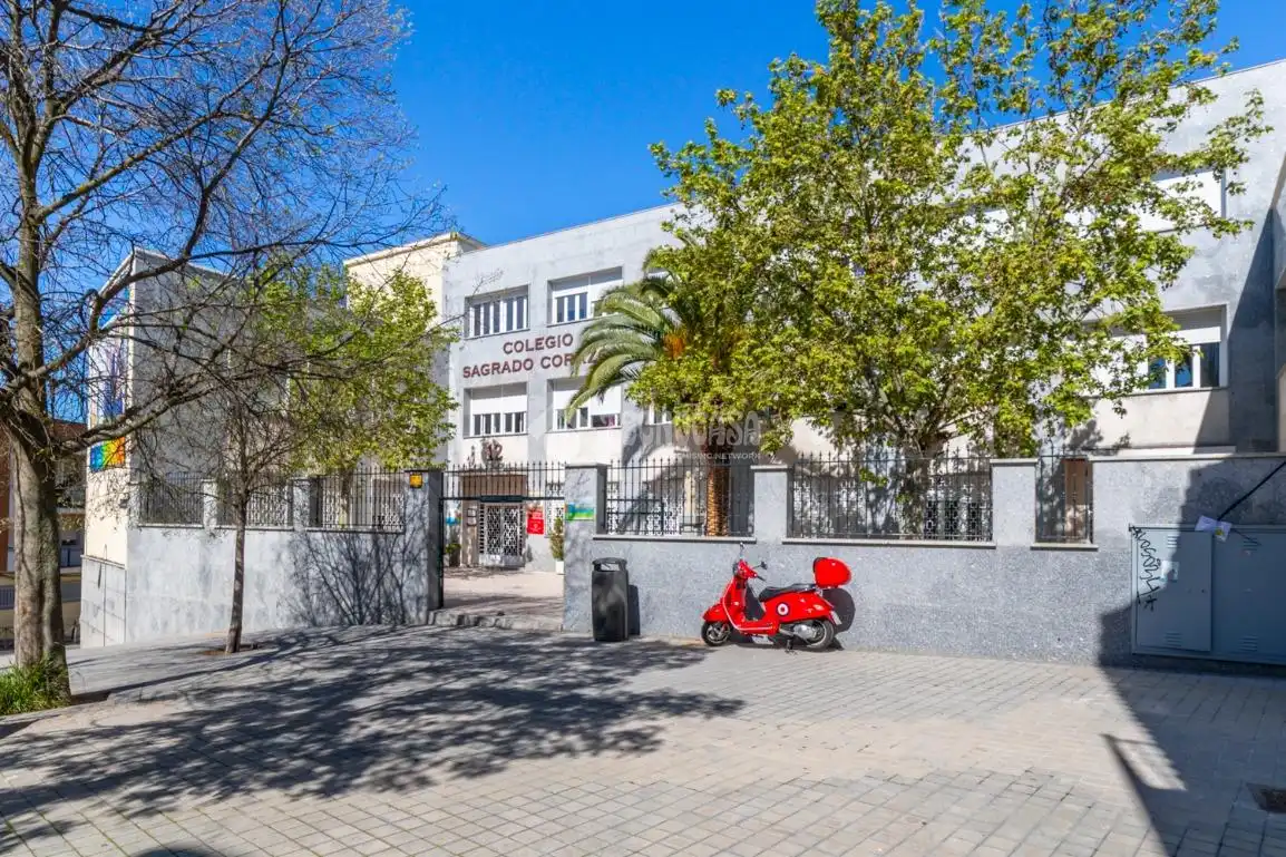 Vista exterior de Piso en venta en Madrid
