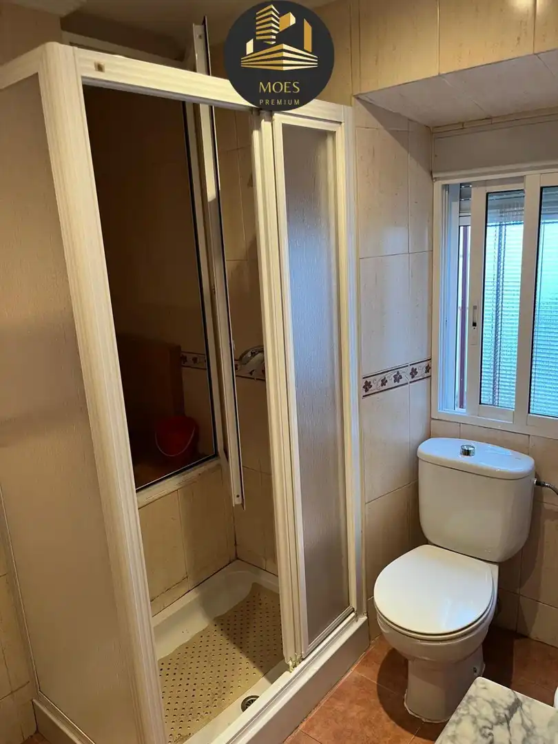 Bany de Casa o xalet en venda en Jaén amb Terrassa i Traster