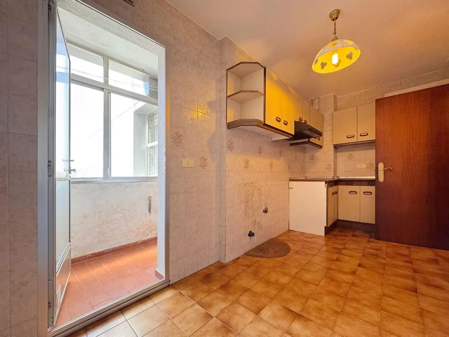 Kitchen of Flat for sale in Pontevedra Capital   with Heating