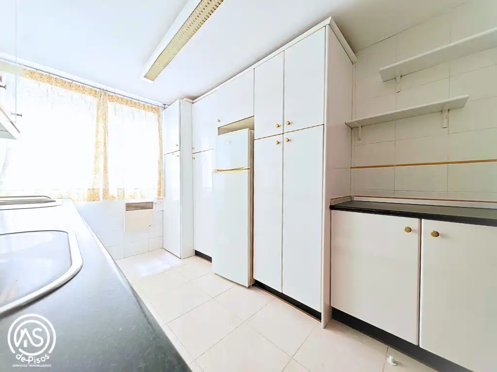 Cocina de Piso en venta en Zaragoza con Aire acondicionado, Calefacción y Amueblado