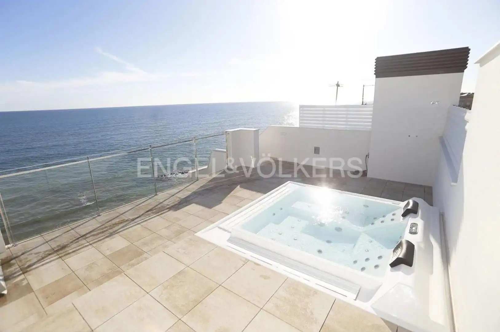 Terrace of Duplexes for sale in Sitges  with Air Conditioner, Heating and Parquet flooring