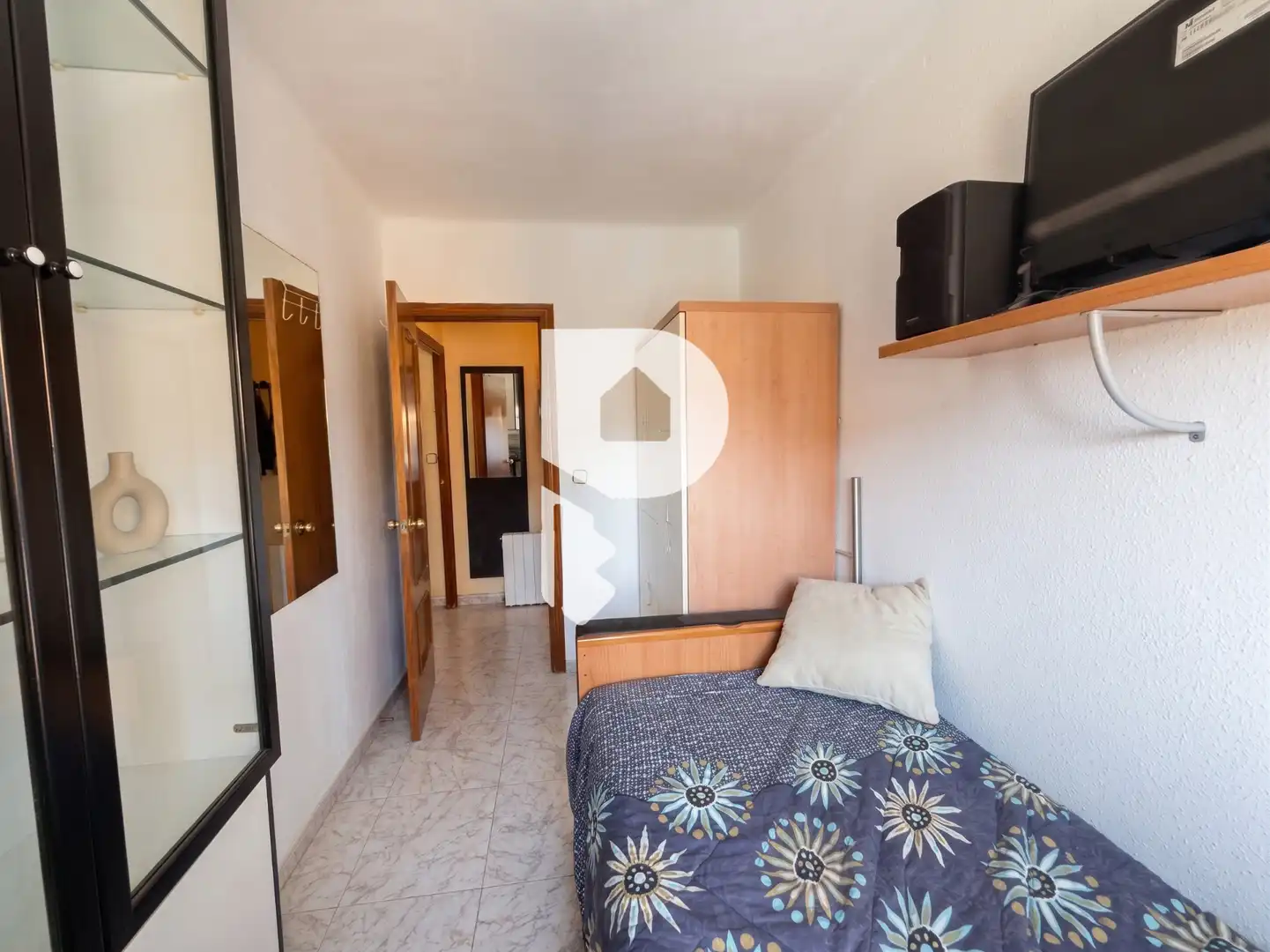 Habitación de Apartamento en venta en Sant Vicenç Dels Horts con Calefacción y Internet