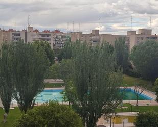 Vista exterior de Pis en venda en Móstoles amb Aire condicionat, Terrassa i Balcó