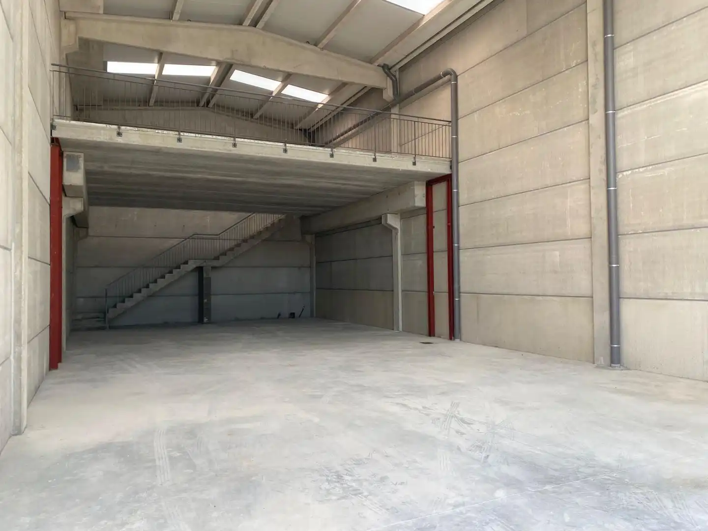 Nave industrial de alquiler en Mas d'En Serra - Els Cards