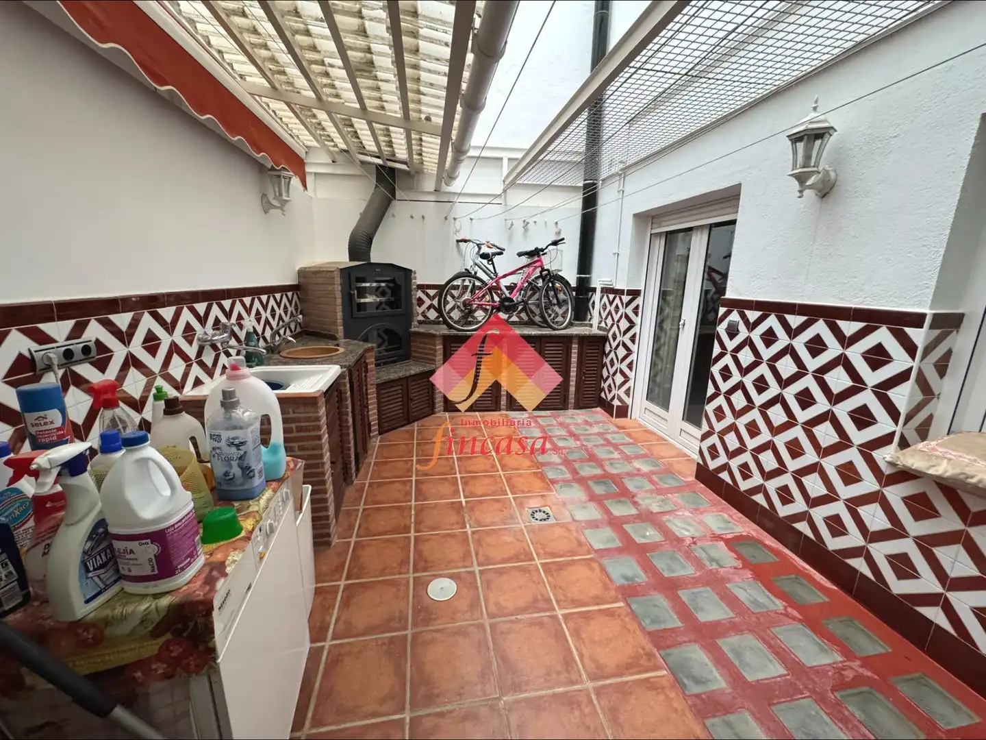 Exterior view of Flat for sale in Casco Histórico