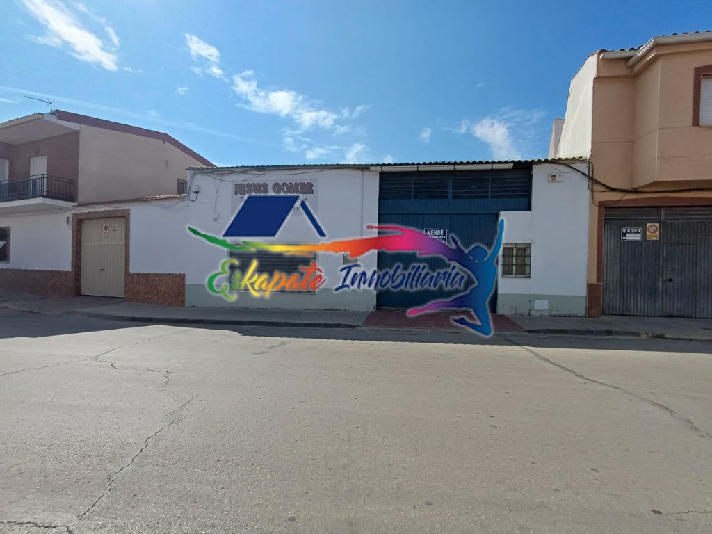 Exterior view of Industrial buildings for sale in Villacañas