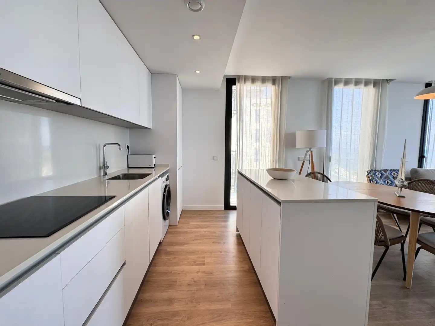 Küche von Wohnung zum Verkauf in L'Escala mit Klimaanlage, Heizung und Terrasse