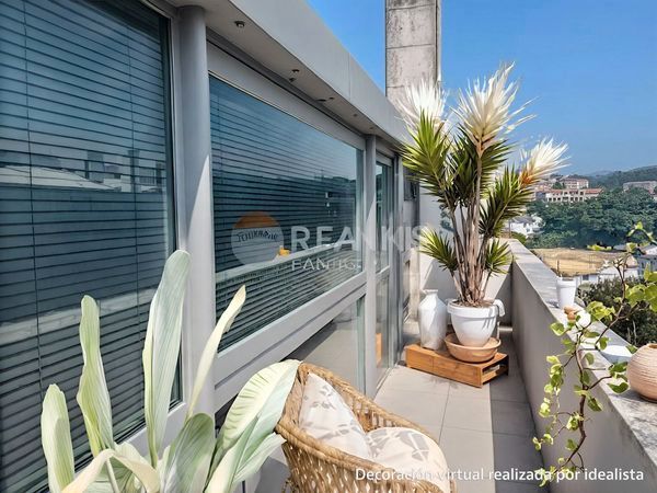 Terrassa de Dúplex en venda en Pontevedra Capital  amb Calefacció, Terrassa i Traster