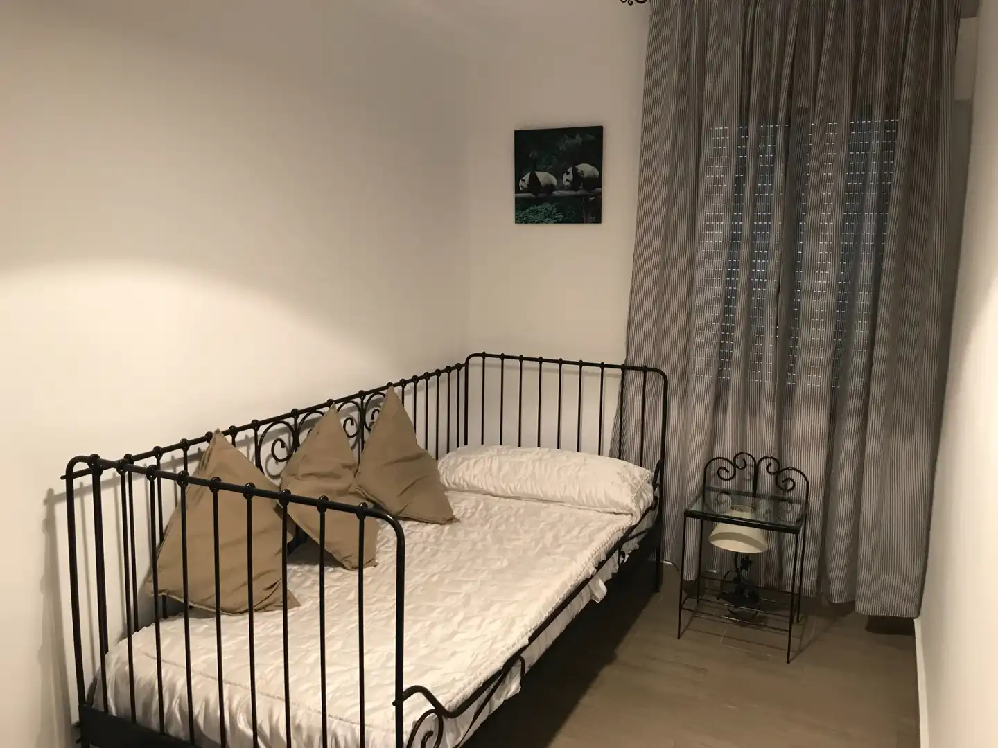 Bedroom of Flat for sale in Sevilla  with Air Conditioner, Heating and Terrace