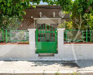 Exterior view of Single-family semi-detached for sale in  Madrid Capital  with Balcony