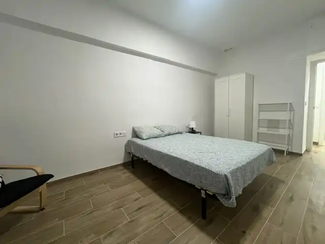 Habitación de Piso de alquiler en Castellón de la Plana / Castelló de la Plana con Aire acondicionado y Amueblado