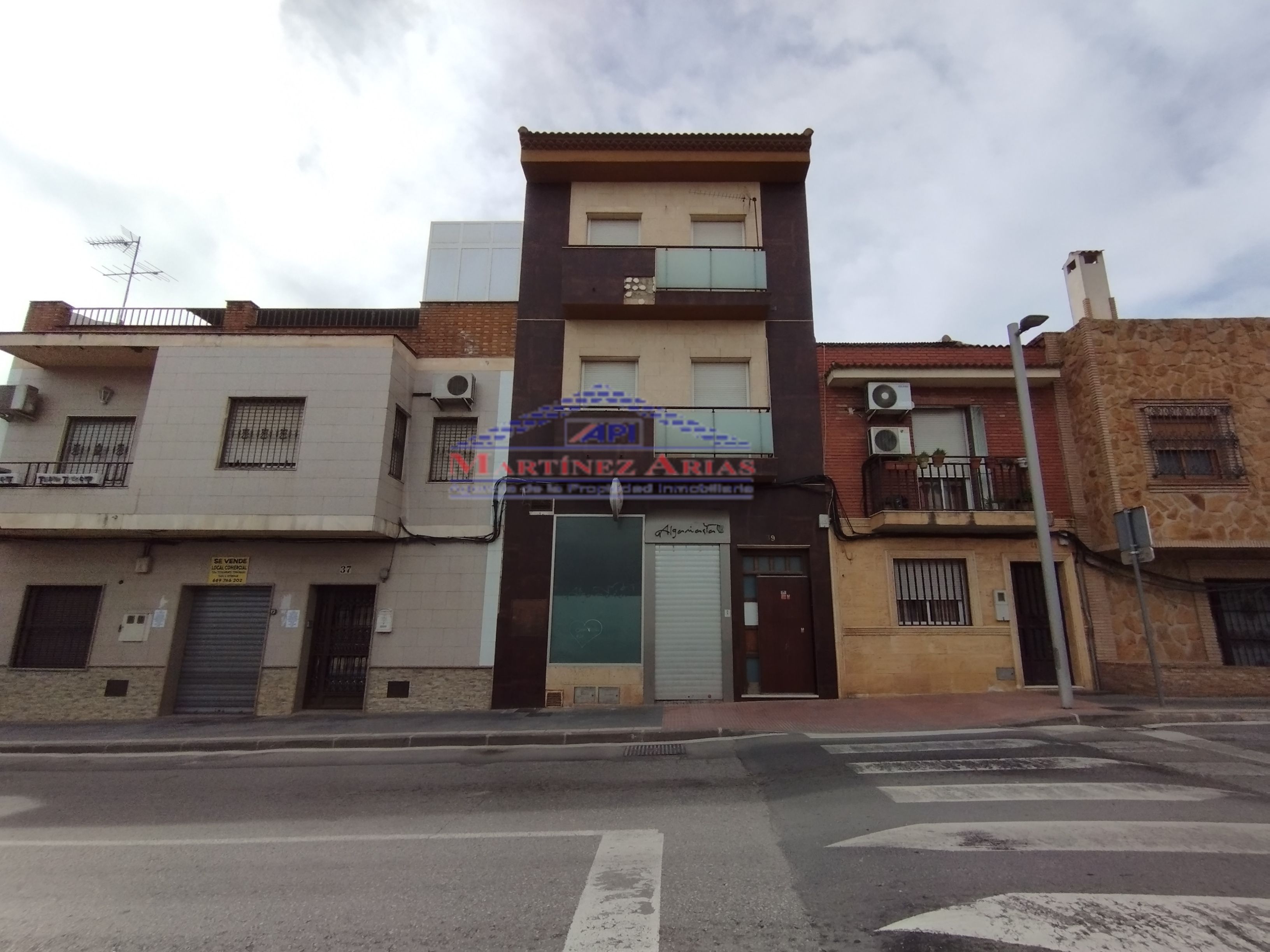 Vista exterior de Casa o xalet en venda en Linares