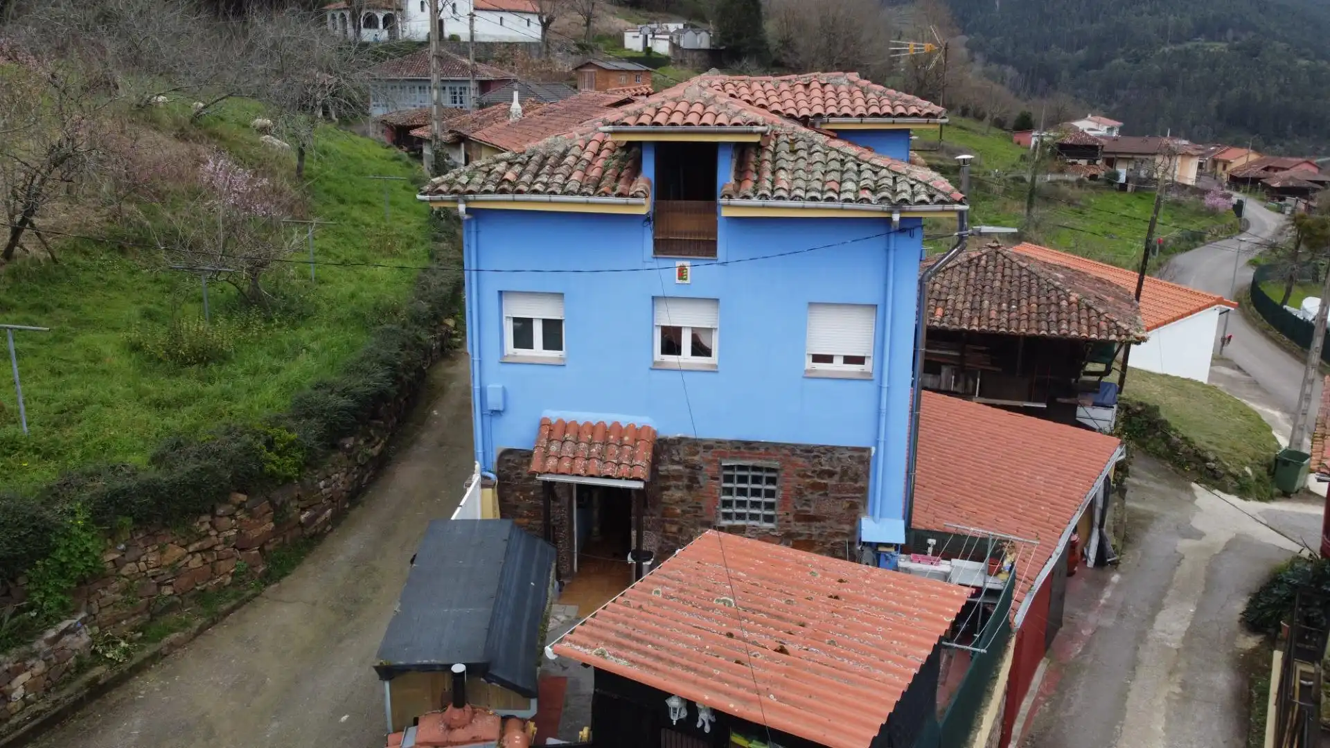 Exterior view of Houses for sale in Candamo  with Storage room and Furnished