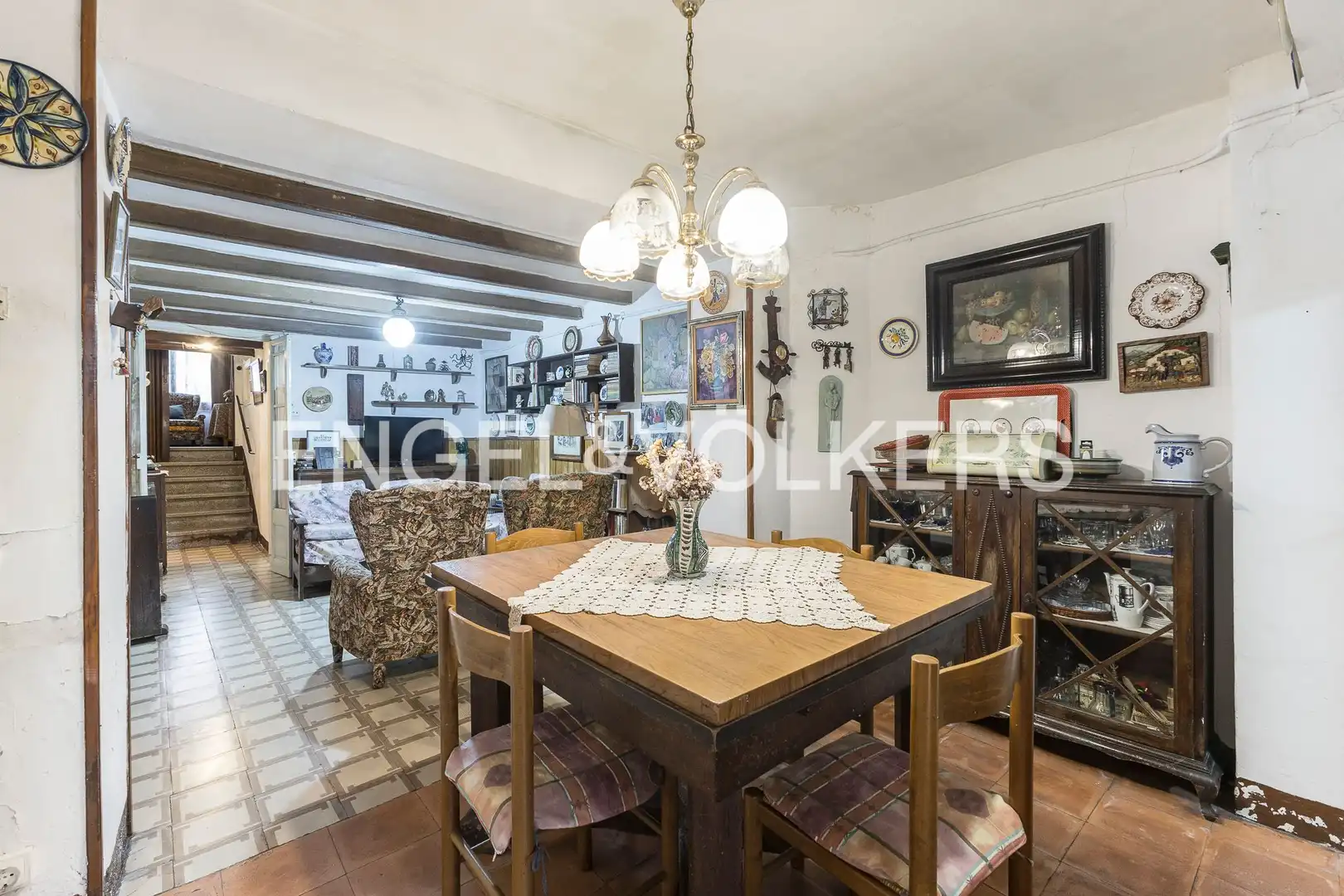 Comedor de Casa adosada en venta en Barcelona con Calefacción y Jardín privado