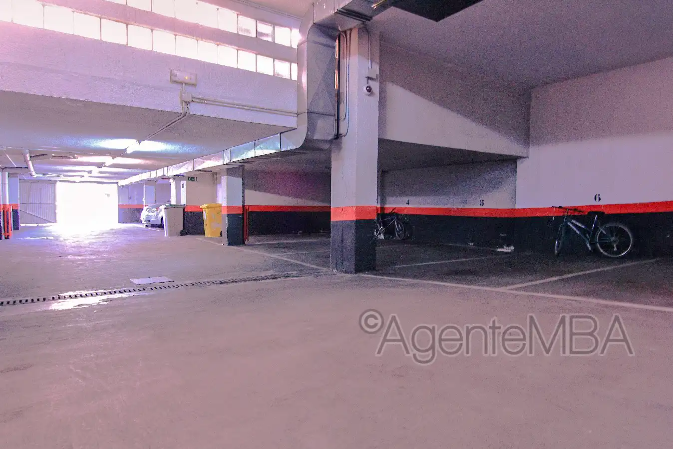 Aparcament de Pis en venda en Pozuelo de Alarcón amb Calefacció, Parquet i Terrassa