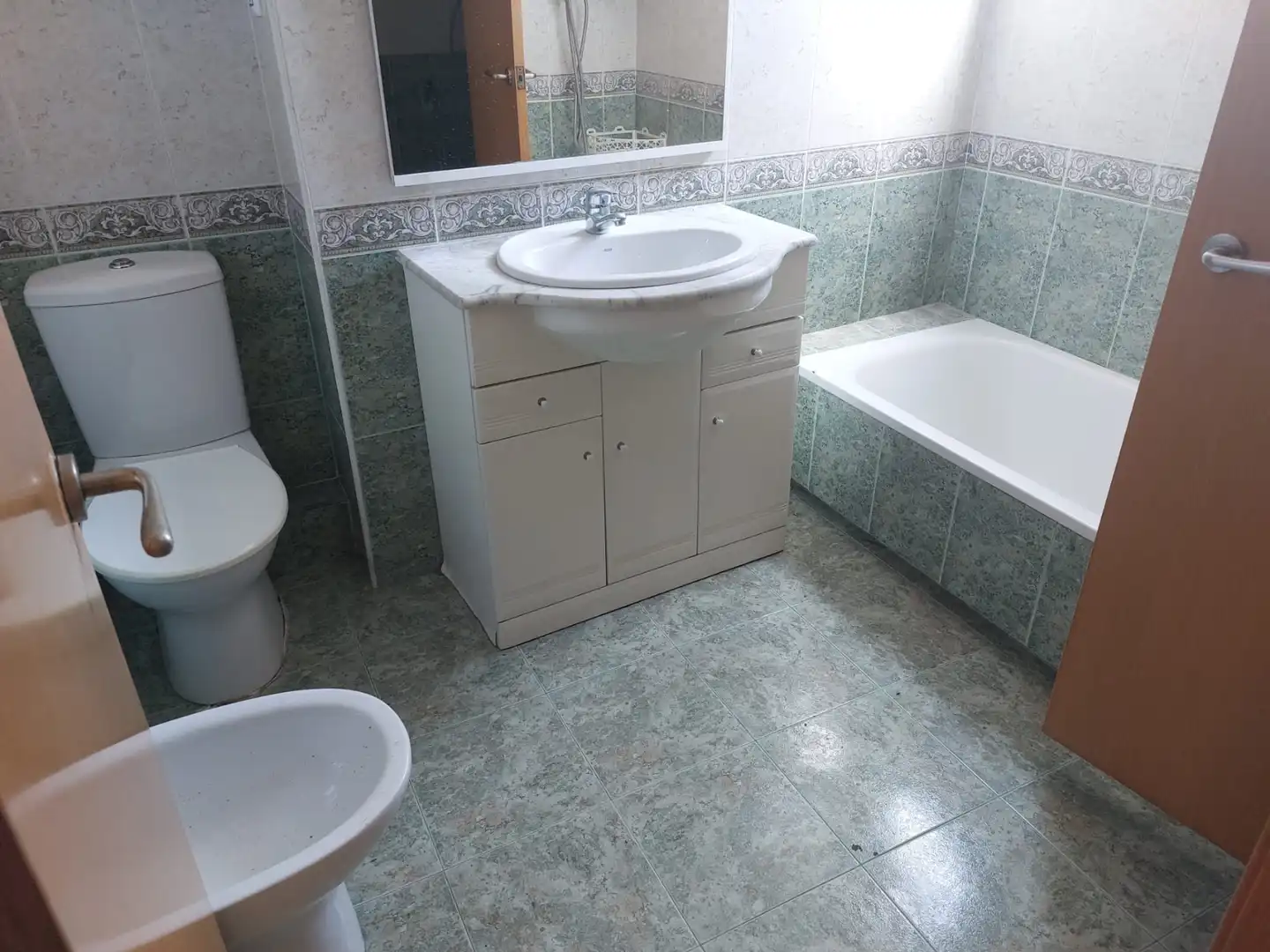 Baño de Piso en venta en Quart de Poblet con Aire acondicionado, Horno y Balcón