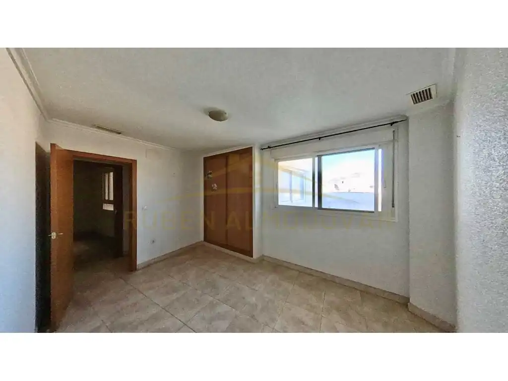 Piso con ascensor en venta en Calle Carlos De La Cruz Pujalte 12, imagen 16
