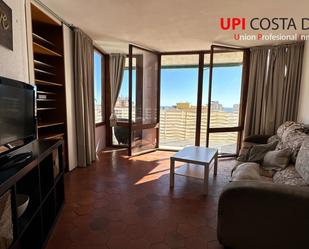 Sala d'estar de Pis en venda en Torremolinos amb Aire condicionat, Terrassa i Moblat