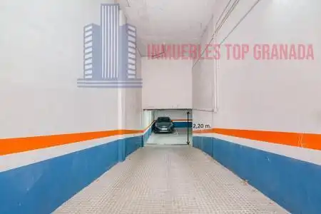 Parking de Apartamento en venta en Albolote con Trastero y Piscina comunitaria
