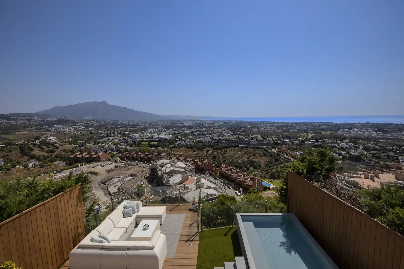 Terraza de Casa adosada de alquiler en Benahavís con Aire acondicionado, Jardín privado y Terraza
