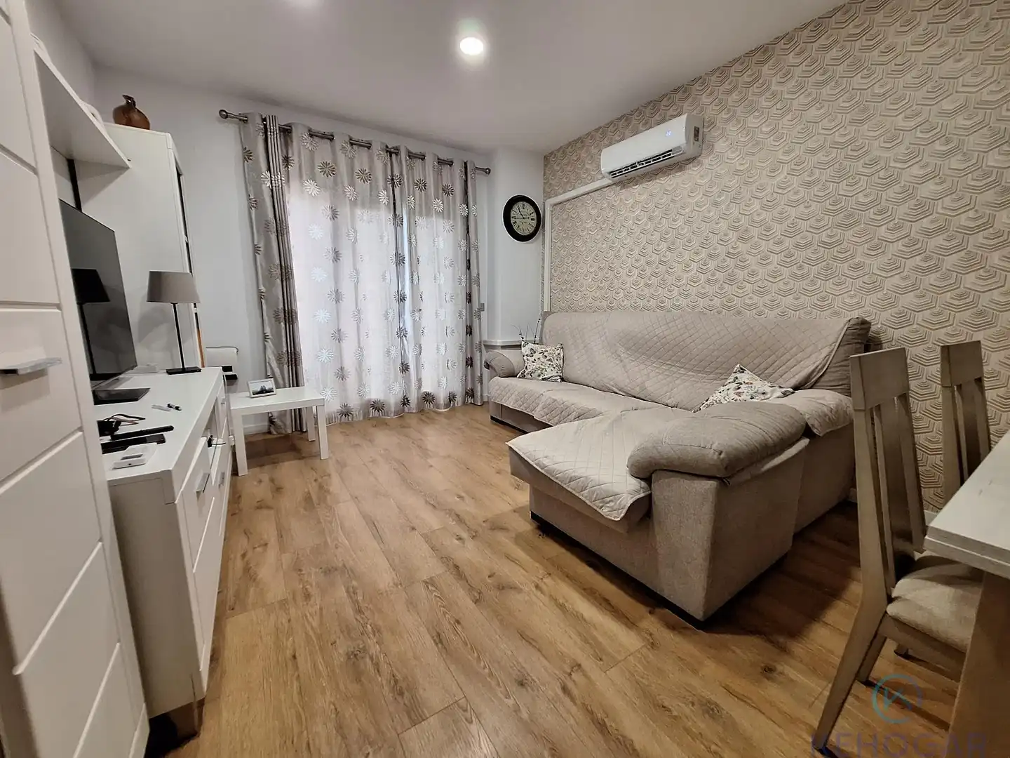 Piso con piscina en venta en Entrenúcleos, imagen 7