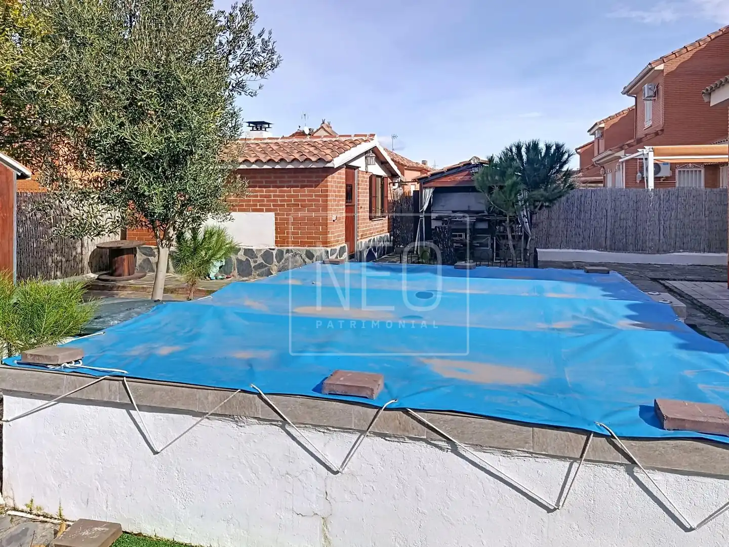 Piscina de Casa o xalet en venda en Moraleja de Enmedio amb Calefacció, Jardí privat i Terrassa