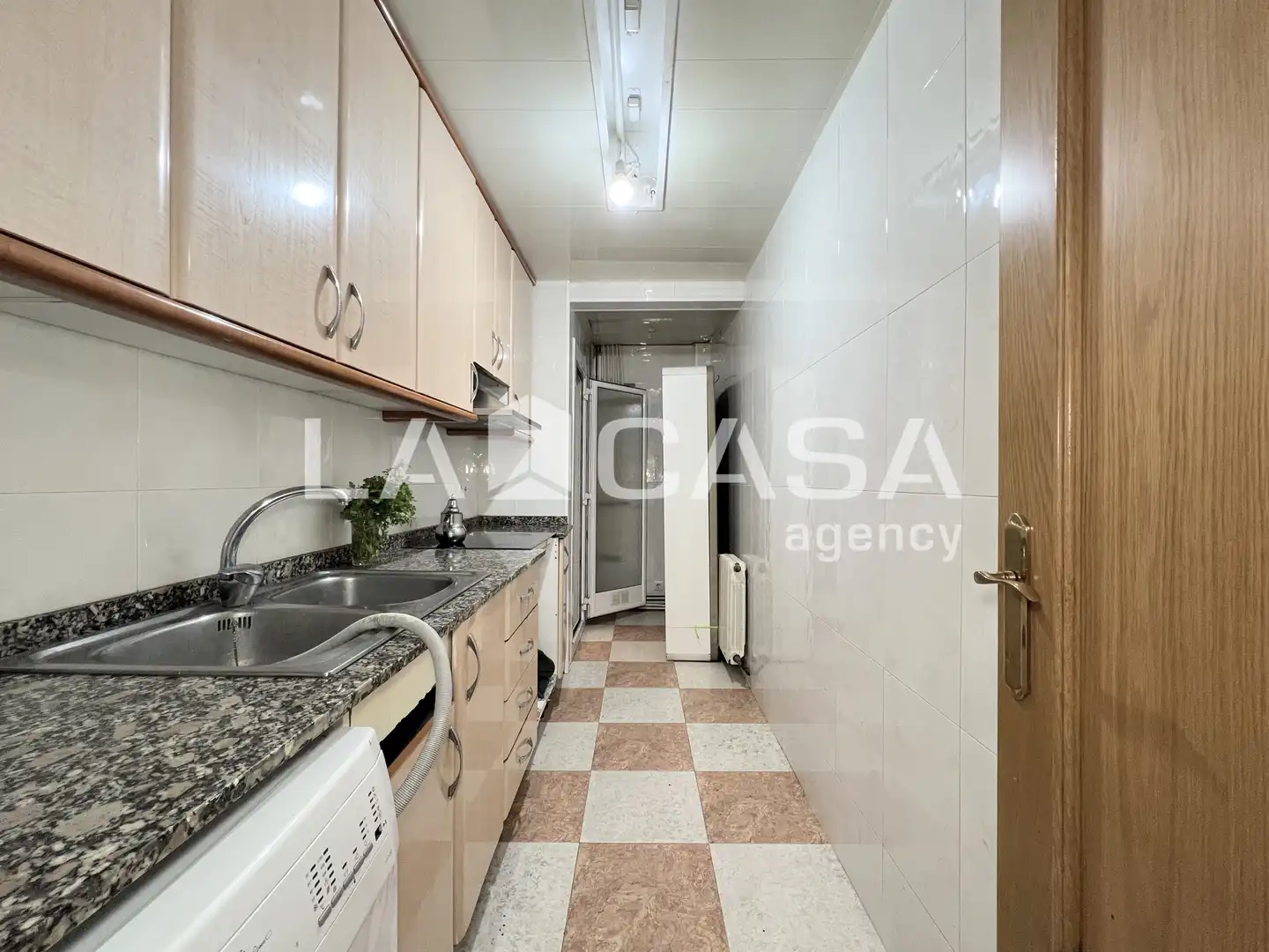 Cocina de Planta baja en venta en Badalona con Calefacción