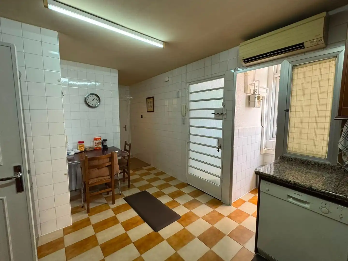 Cocina de Piso en venta en San Pablo - Santa Justa