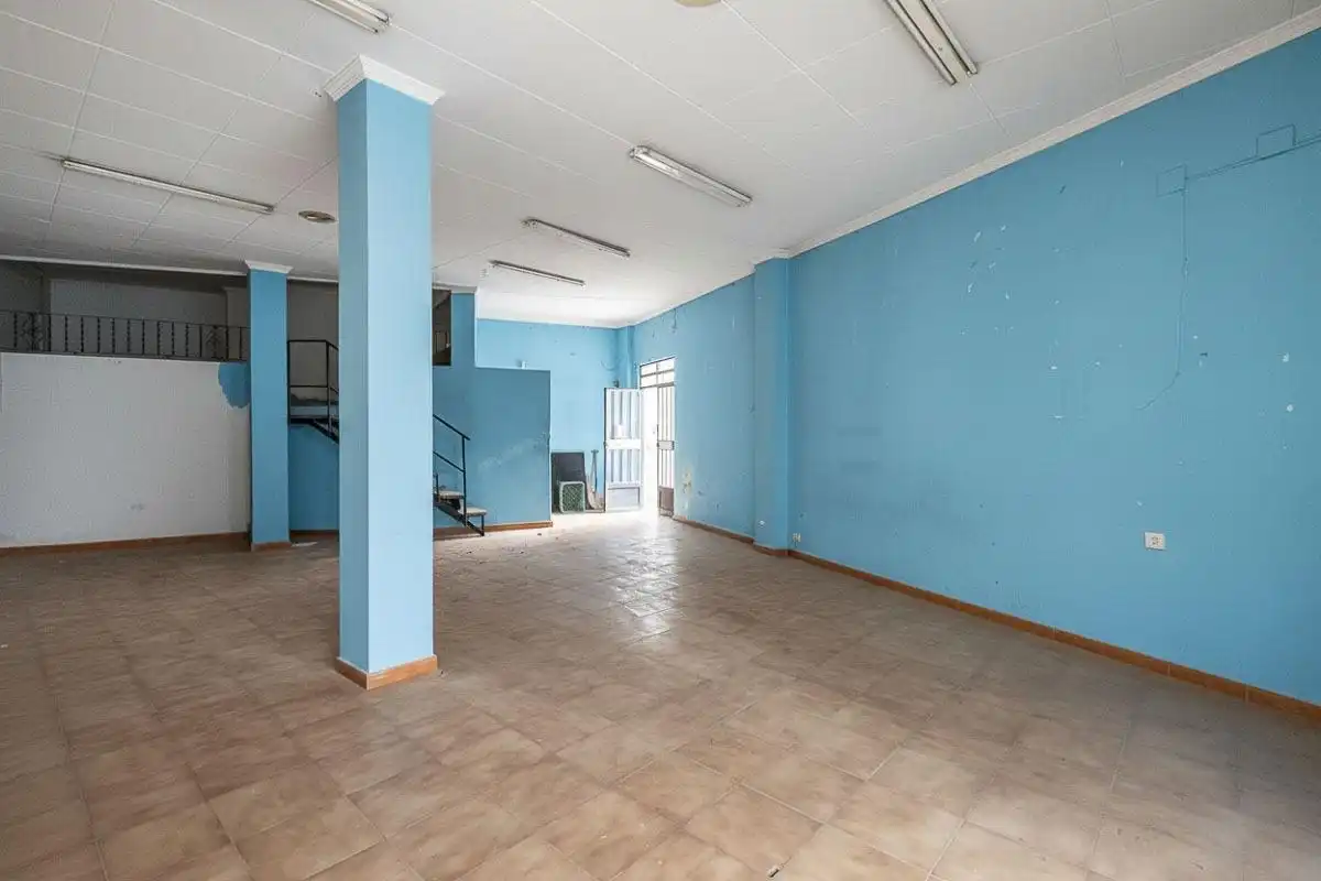 Local comercial en venda a Calle PUERTA LORCA 2, imagen 3