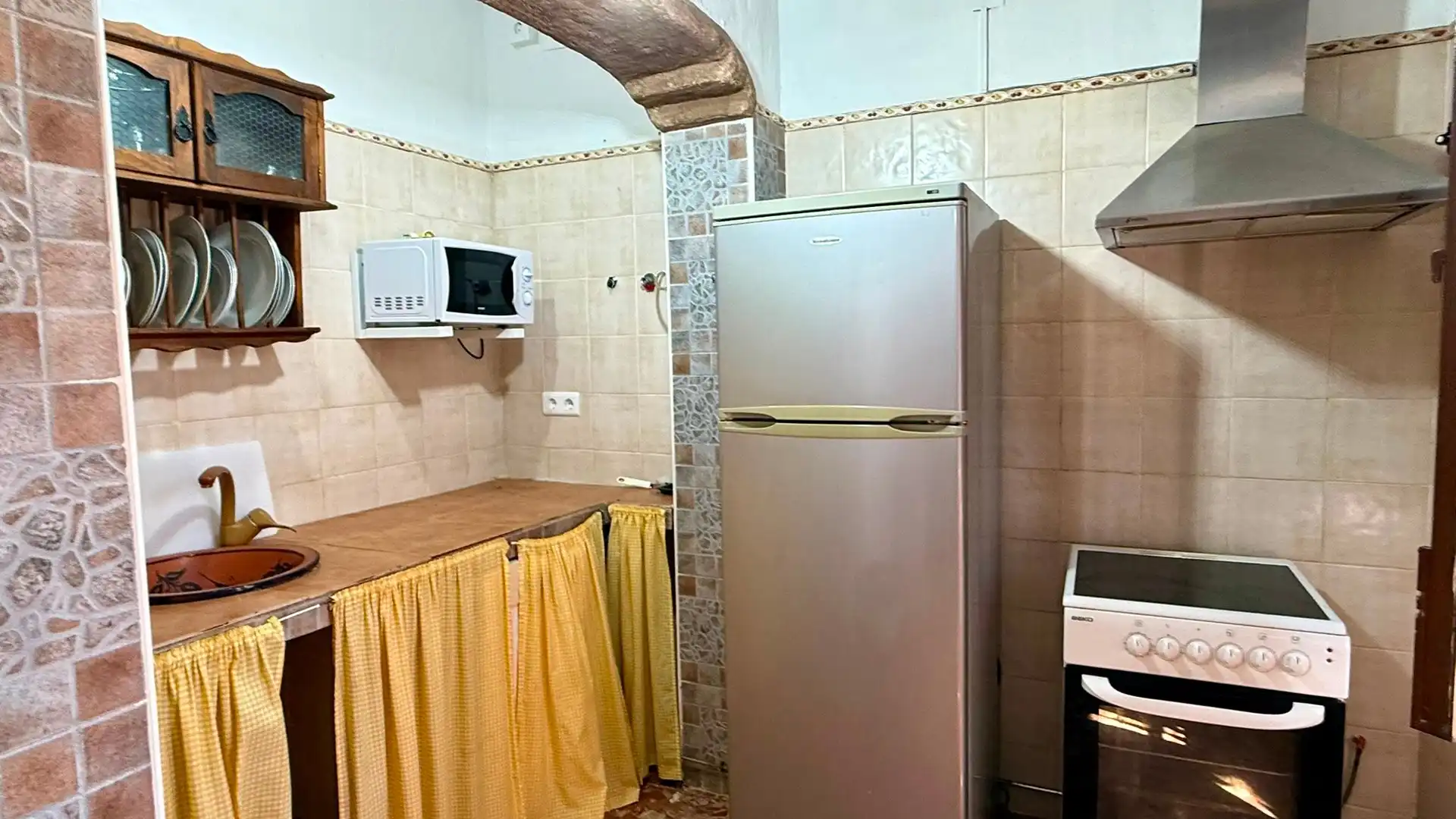 Cuina de Casa o xalet en venda en Sedella amb Aire condicionat, Jardí privat i Terrassa