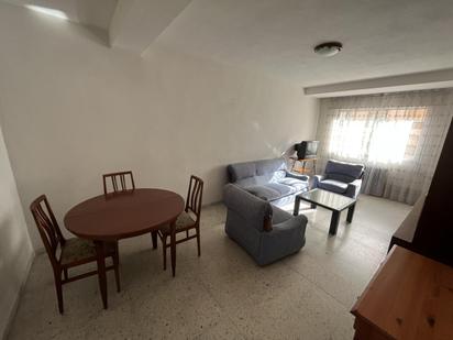 Living room of Flat for sale in Salamanca Capital  with Heating, Furnished and Balcony