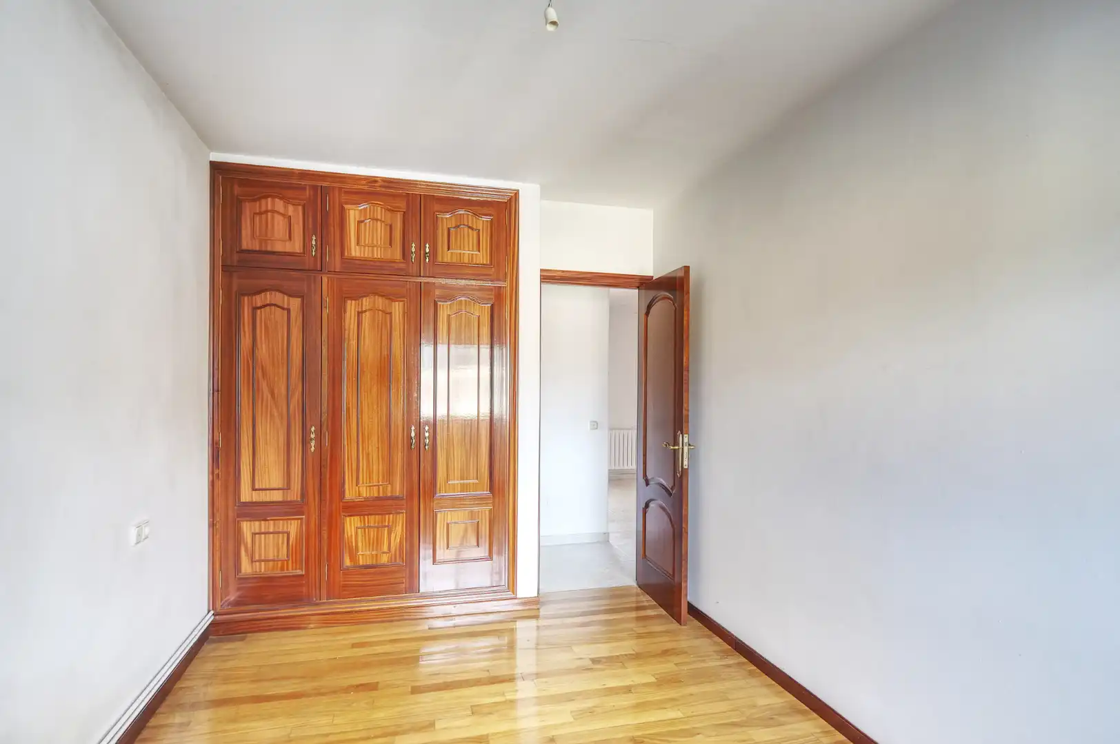 Habitación de Edificio en venta en Padrón